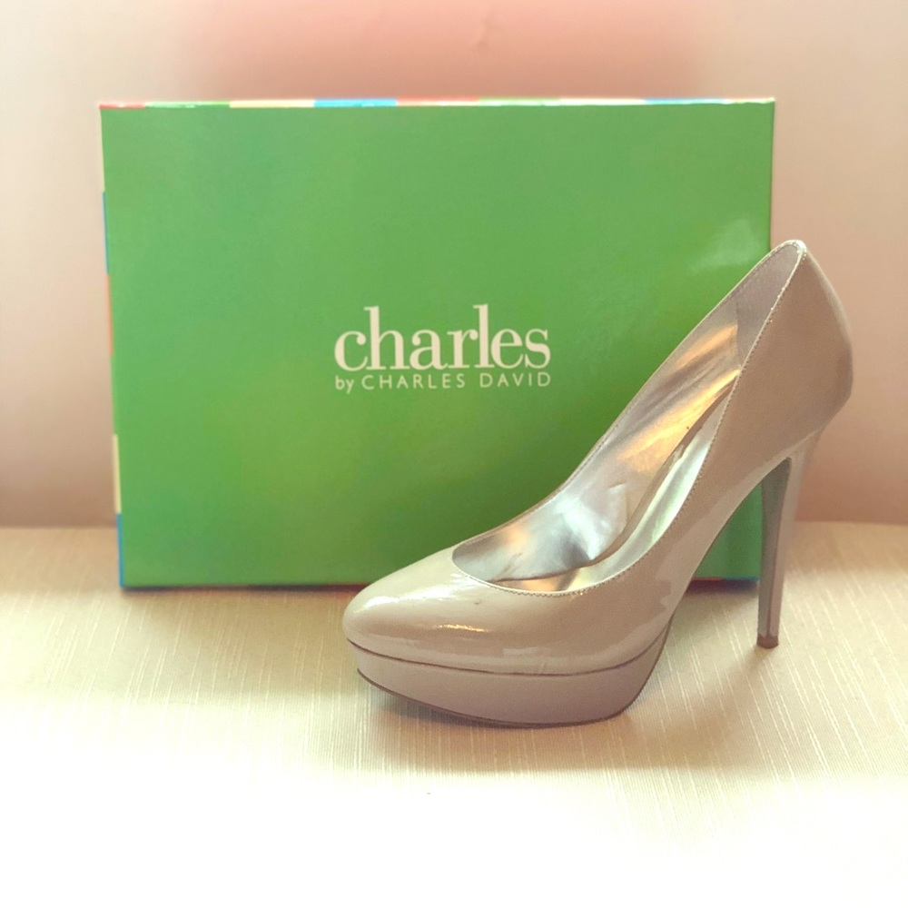 Charles by Charles David Platform Pumps